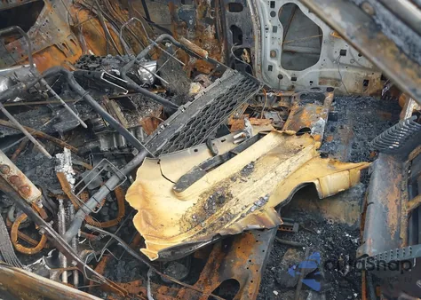 2008 Ford Crown Victoria Police Interceptor z USA, uszkodzony, nr VIN 2FAHP71V28X143780